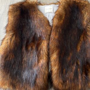 Line & Dot Gray Coat with Brown Fur Trim